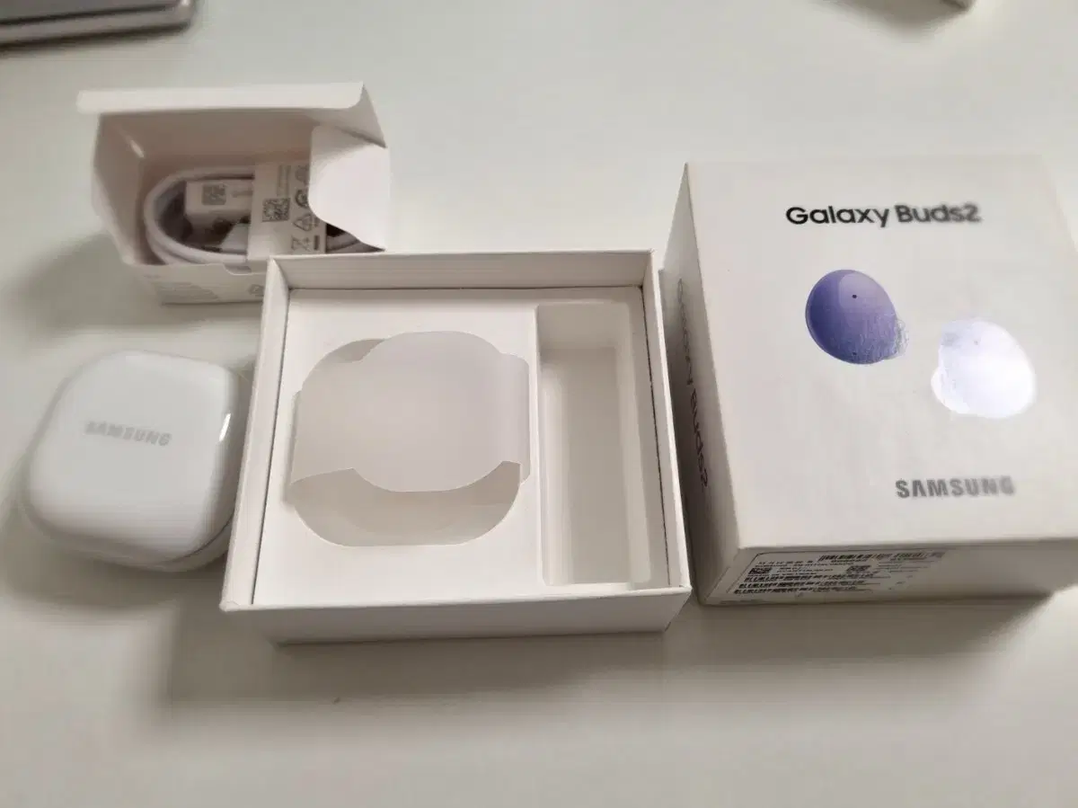 Galaxy Buds 2 갤럭시 버즈2 라벤더 / 풀박스 상태최상