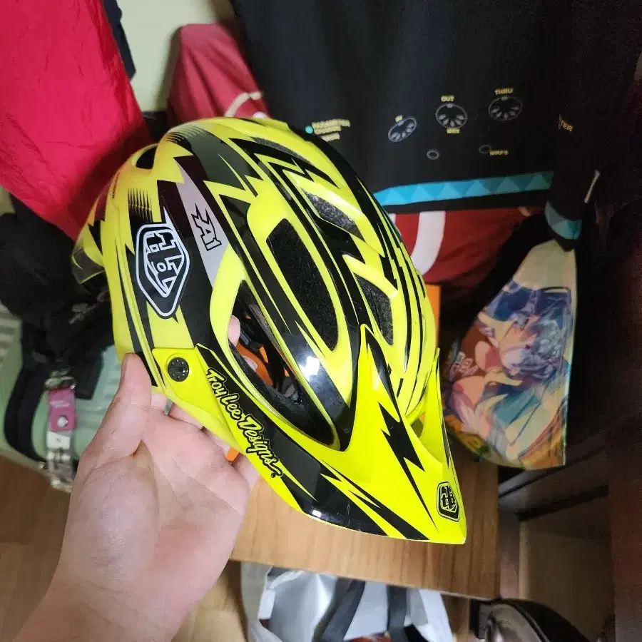 TLD(TROY LEE design) a1 올마 mtb 헬멧 팝니다