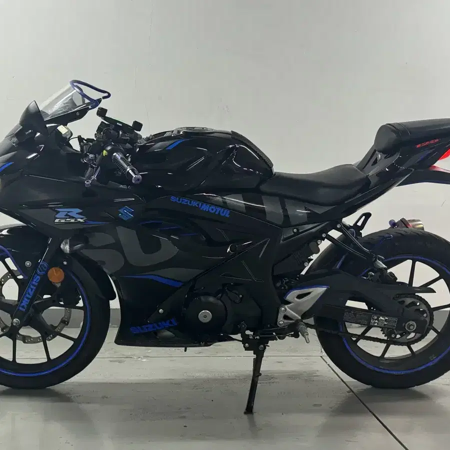 스즈키 gsx r 125 검파 19년식