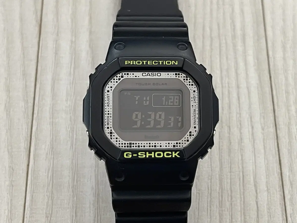 (지샥 브랜드 판매) G-SHOCK 멀티밴드6 터프솔라 GW-B5600