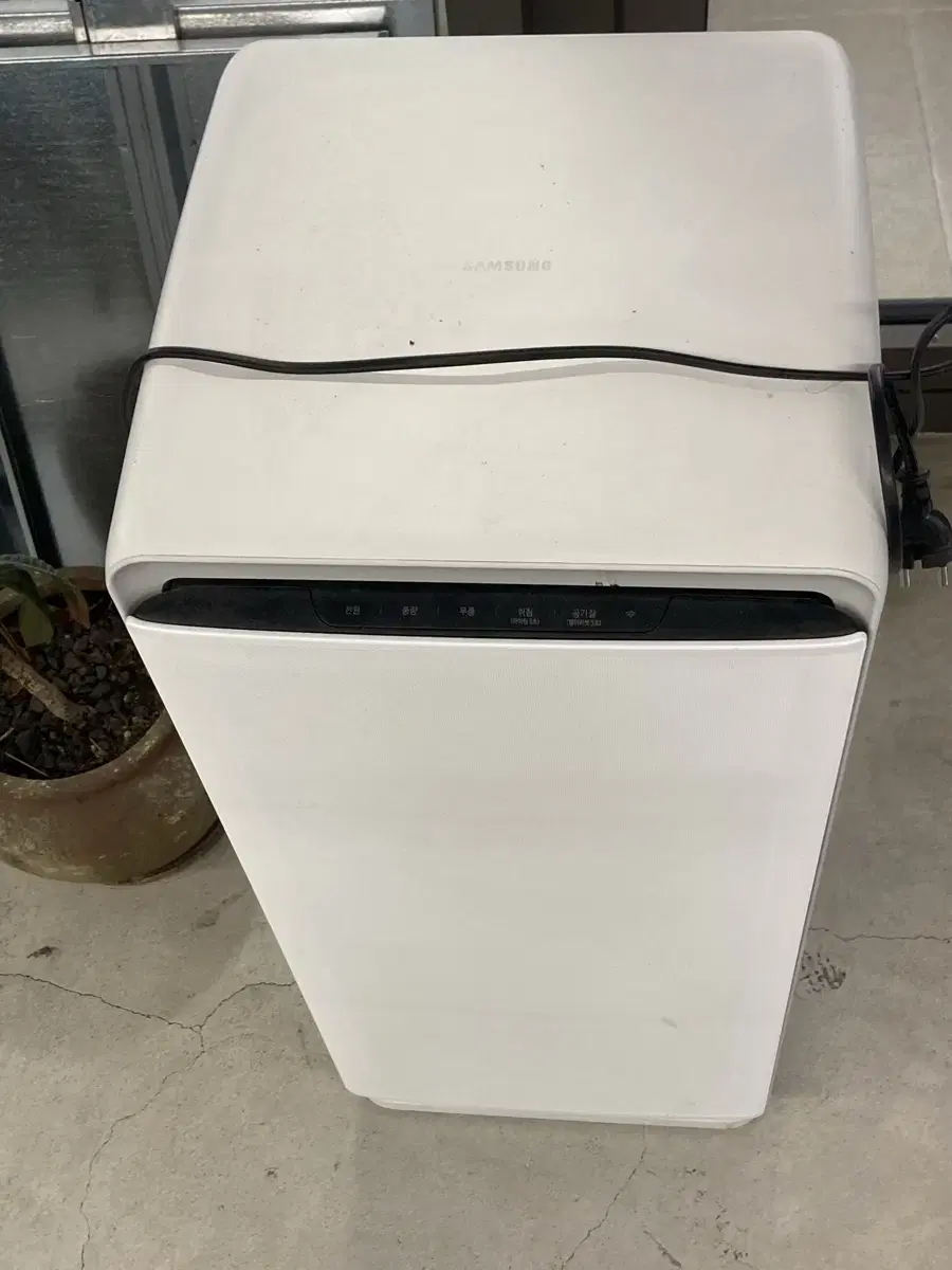 삼성큐브 공기청정기 AX80N9080wwd