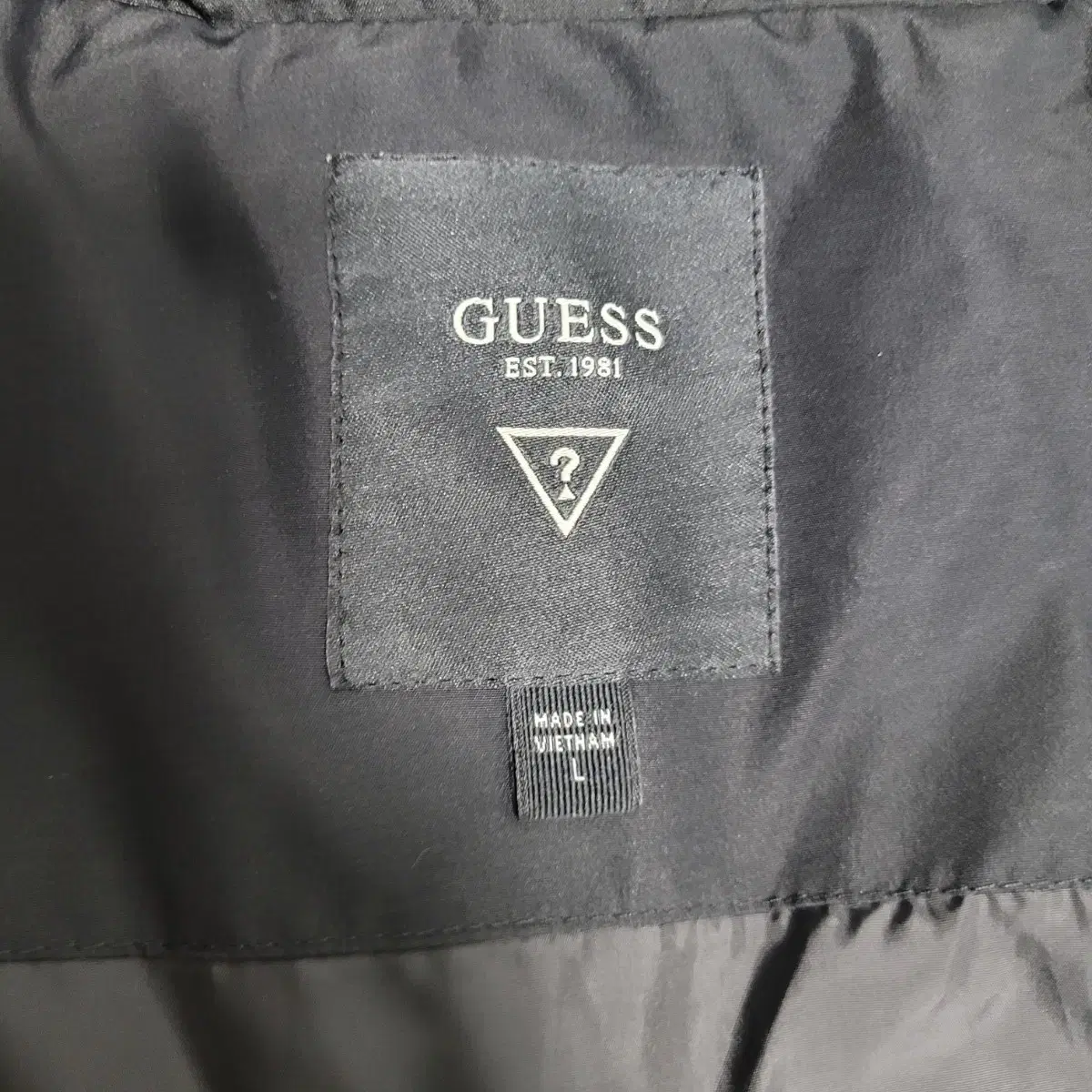 GUESS 덕 다운 블랙 패딩 L , 100 사이즈