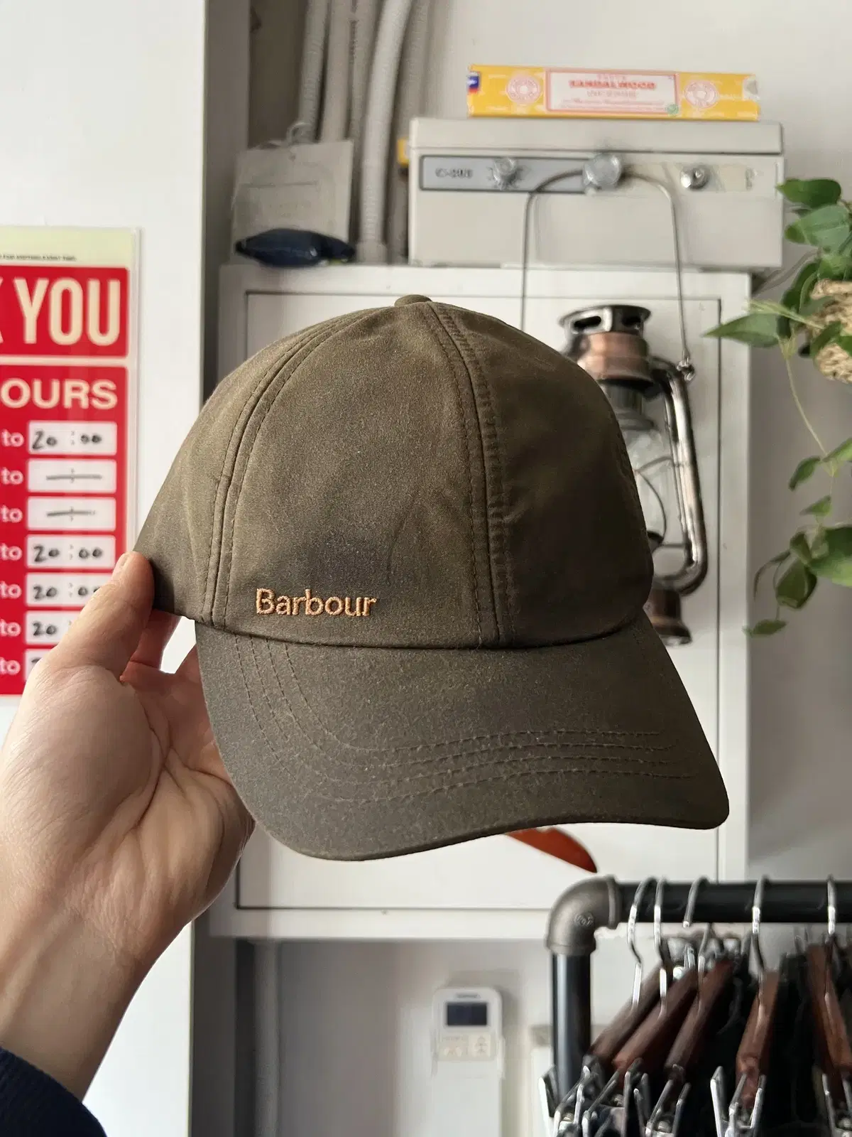 Barbour 바버 왁스 코튼 볼캡