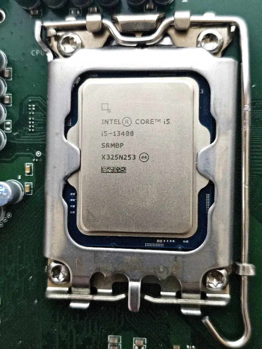 i5-13400,램 D5 36g, M.2 256g