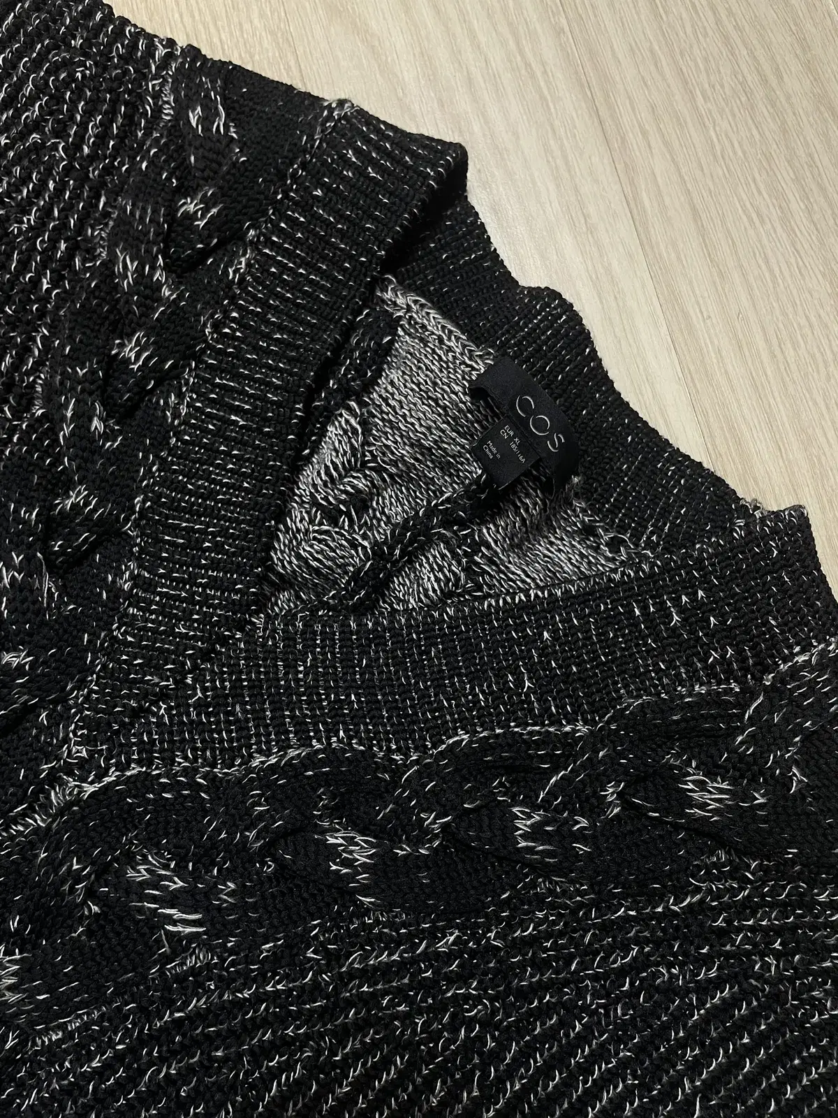 COS CABLE KNIT VEST