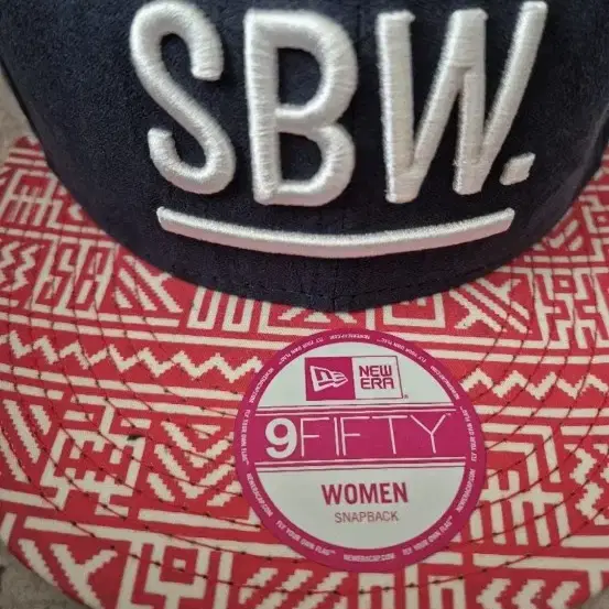 뉴에라 9FIFTY 여성 스냅백 SBW!새상품!