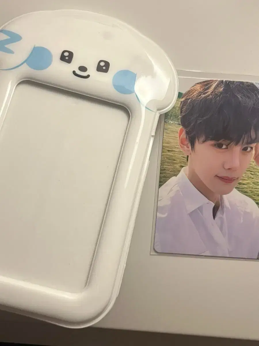 제로베이스원 김규빈 규니니 라인프렌즈 pvc 포카 홀더
