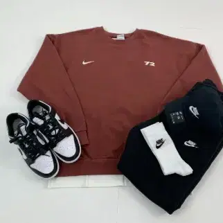 나이키[NIKE] 오버핏 72 맨투맨