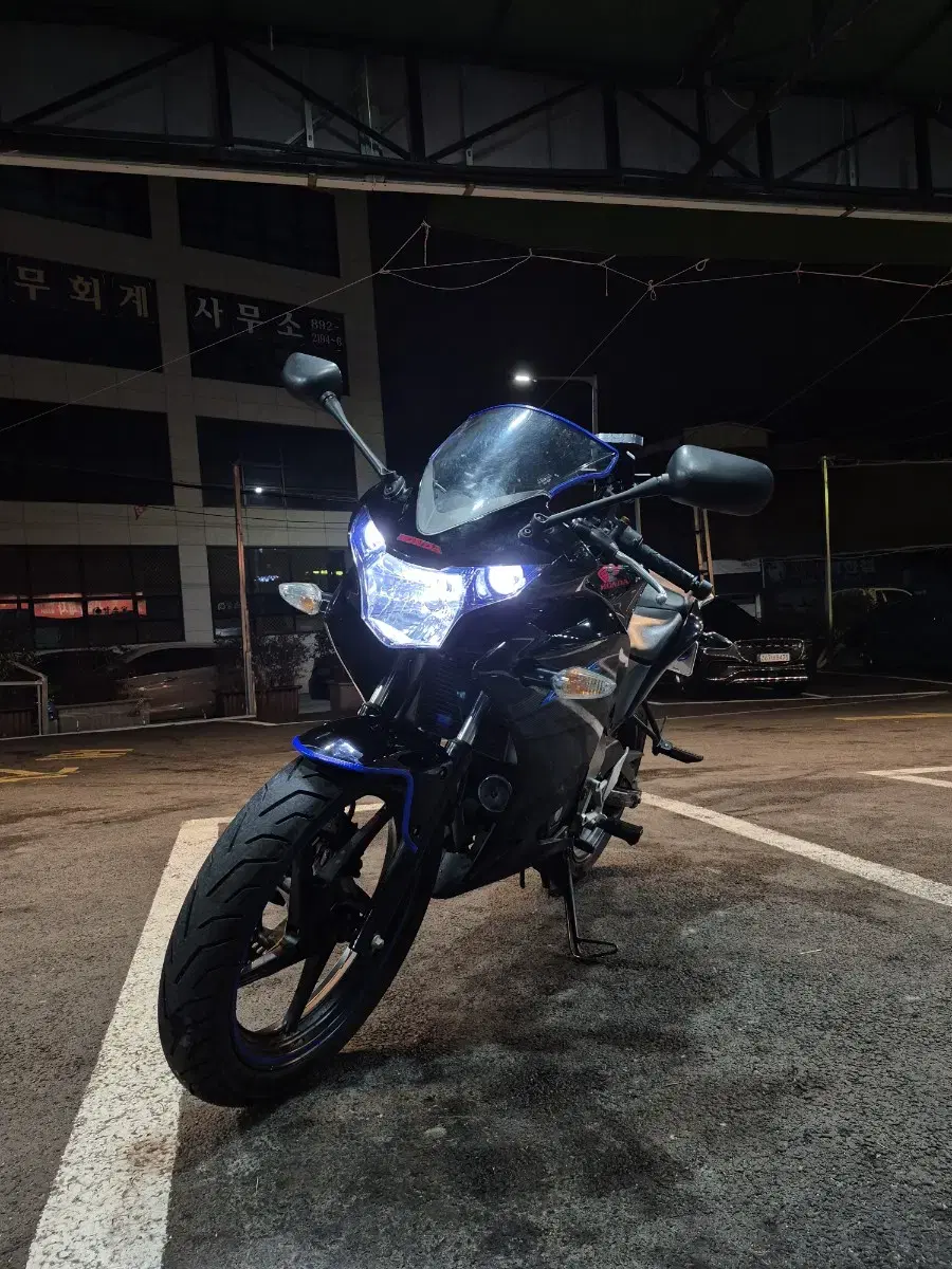 17년식 cbr125r 팝니다