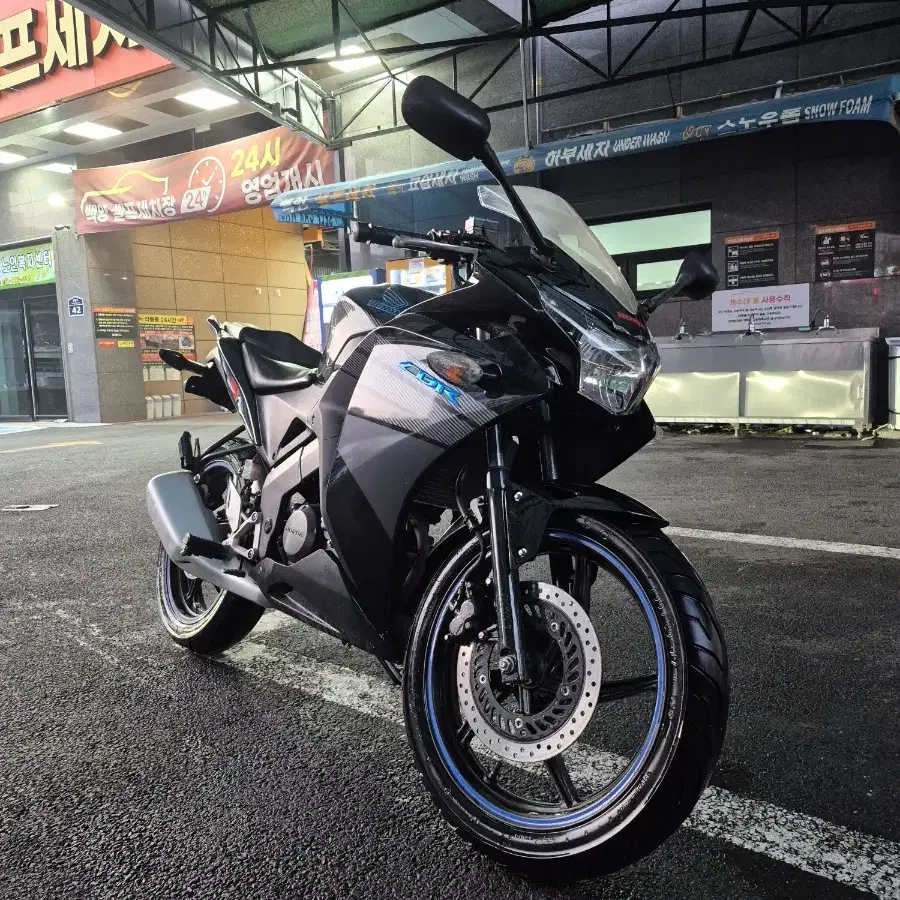 17년식 cbr125r 팝니다