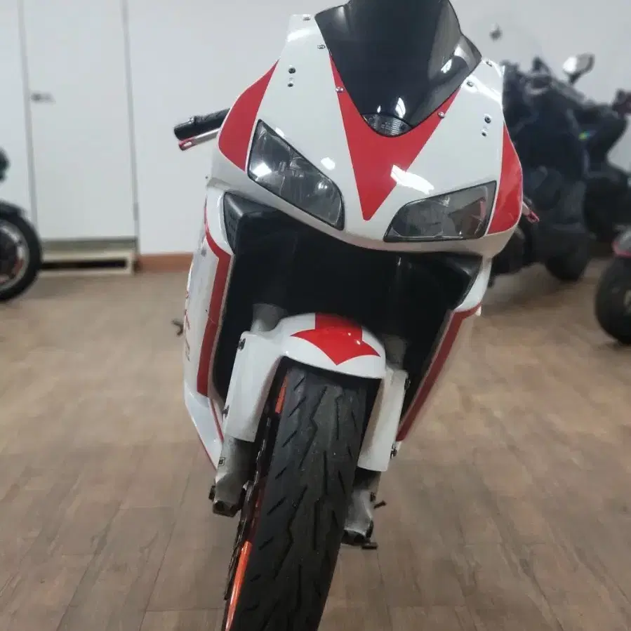 혼다)CBR600rr.요시무라(정품)구변완.풀베기 차량 판매합니다