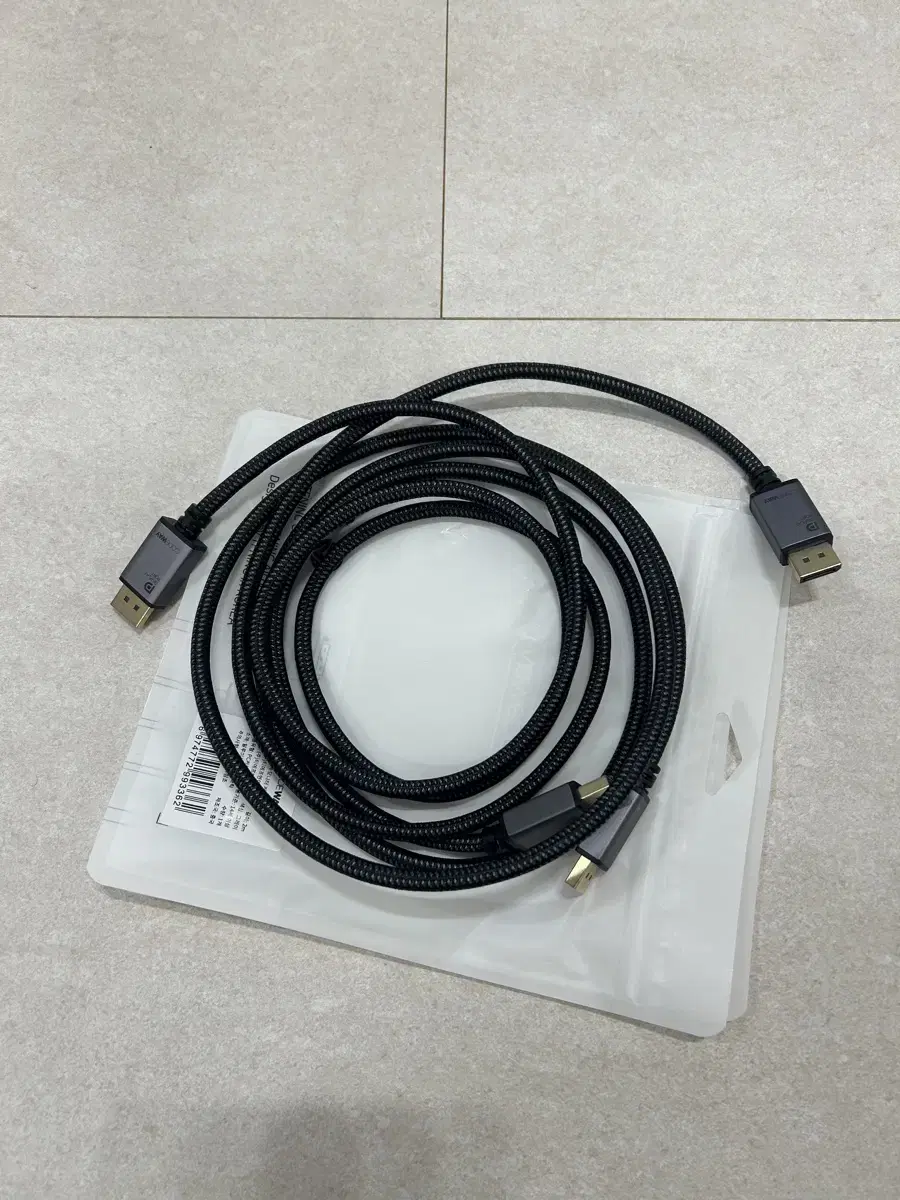 Dp to dp cable 1.5m 2개 팝니다