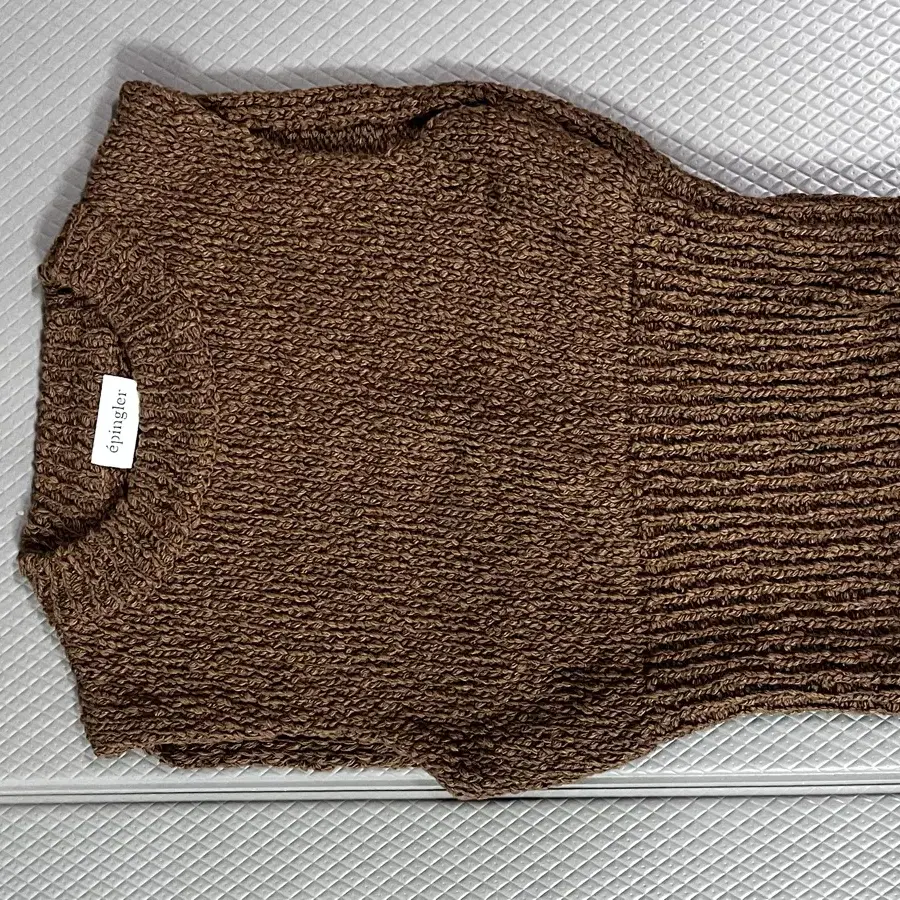 Epingler shell vest knit