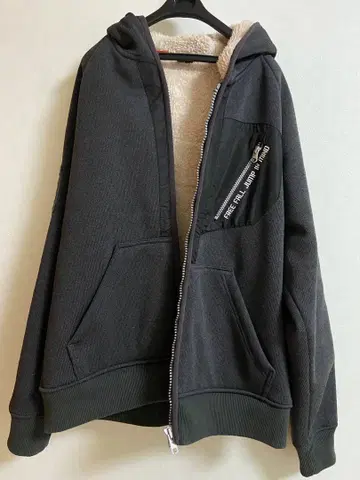 아비렉스 보아 재킷 후드 부착 다크 그레이