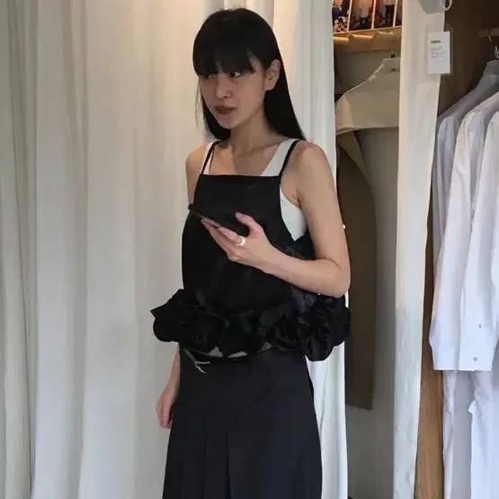 새상품/tta frill mini top - black/한지인pick