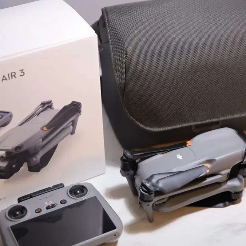 최종인하) DJI 드론 Air 3 플라이어 콤보, 8개월 상태sss