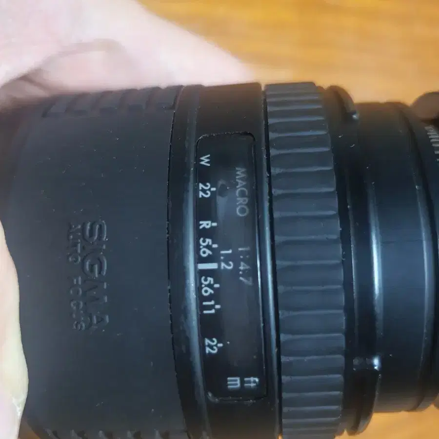 시그마 DSLR 카메라 렌즈 70mm 팔아요