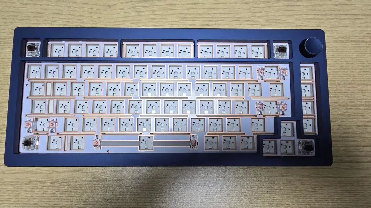 SPM AL82B 풀 알루미늄 기계식 유선 키보드 베어본 네이비