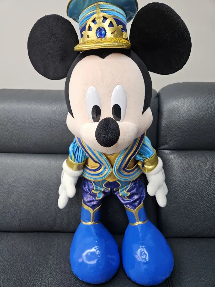 Tokyo Disneyland 35th Anniversary Mickey Mouse Doll (Large) 80cm