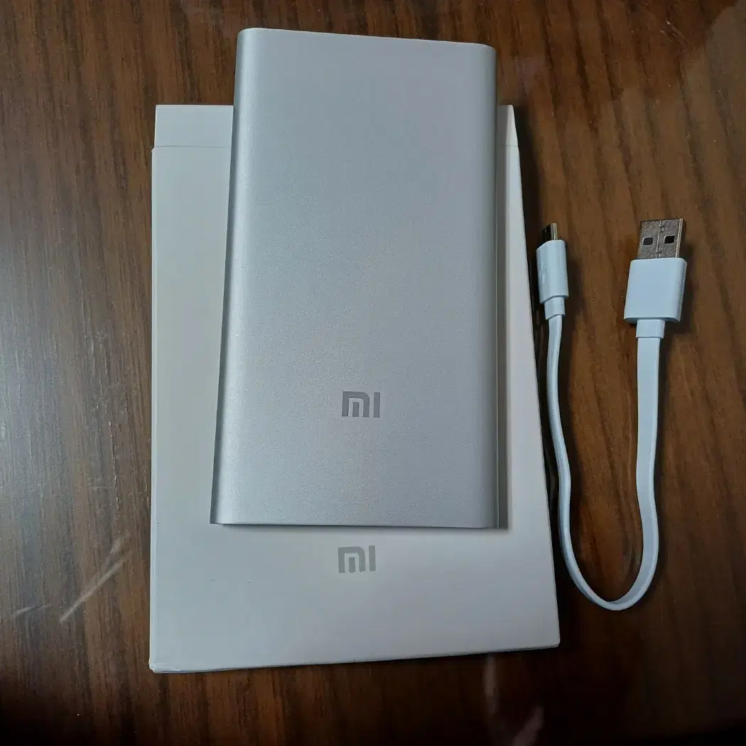 새제품 코끼리 4000mAh 보조배터리