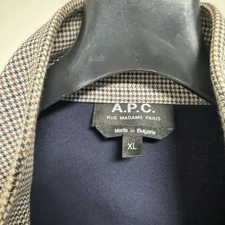 APC 아페세 하운두투스 해링턴 자켓 xL105