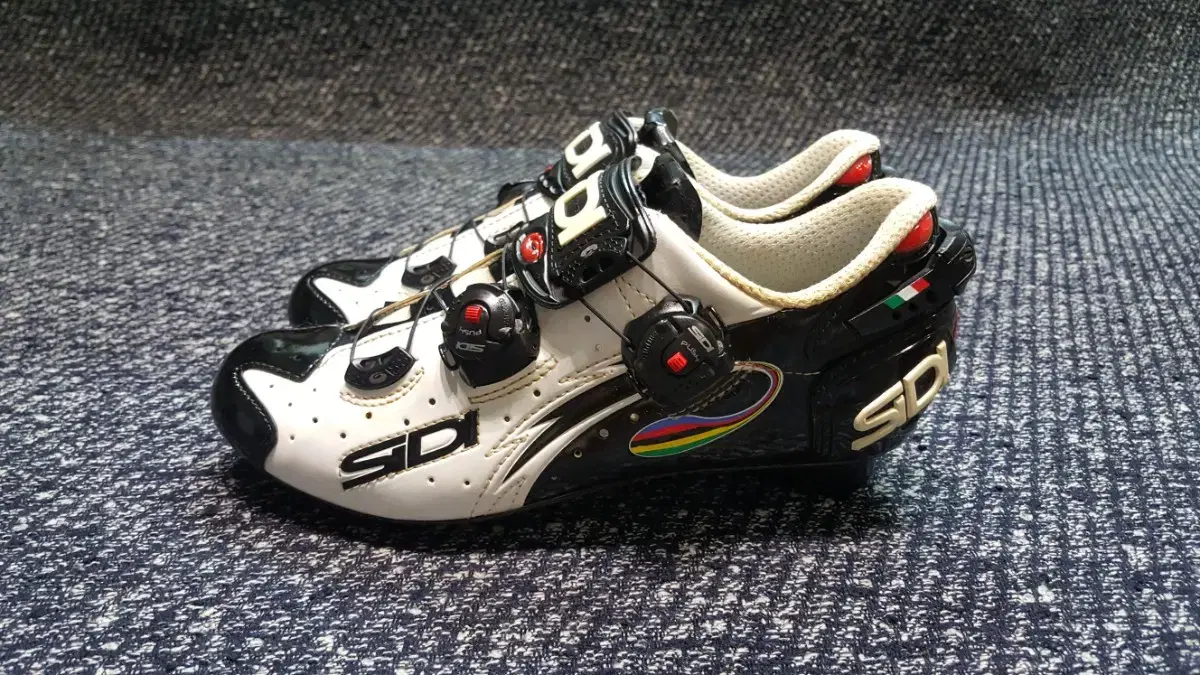 SIDI CDi Top-class carbon road cleats/Shimano 105 cleats