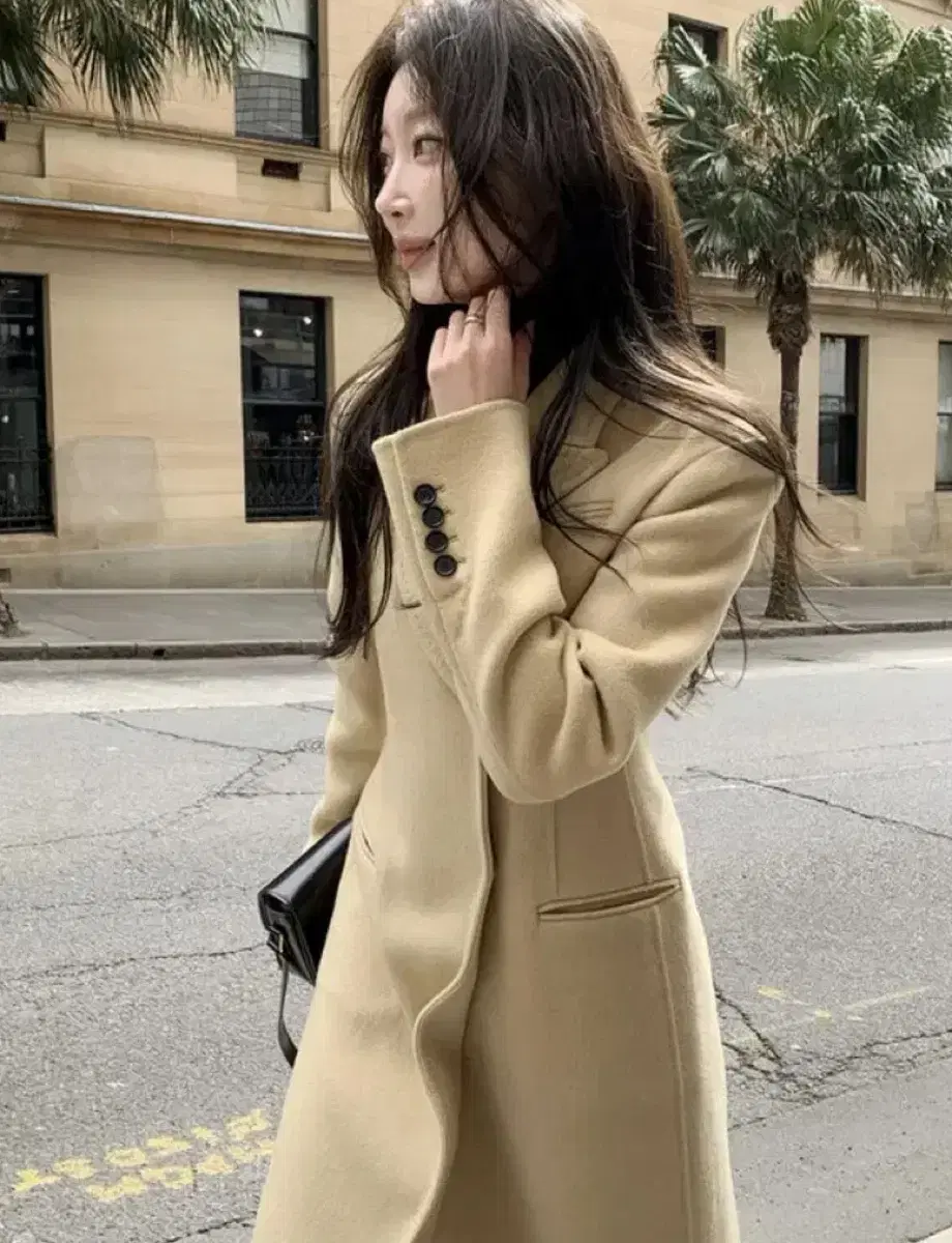 BROON Ourglass Cashmere Coat