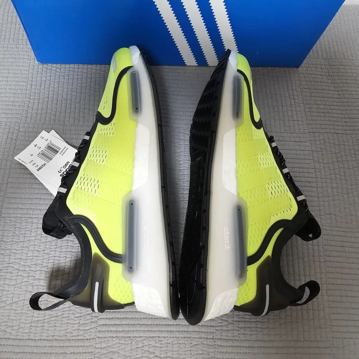 280) 아디다스 Boost NMD-V3 Neon