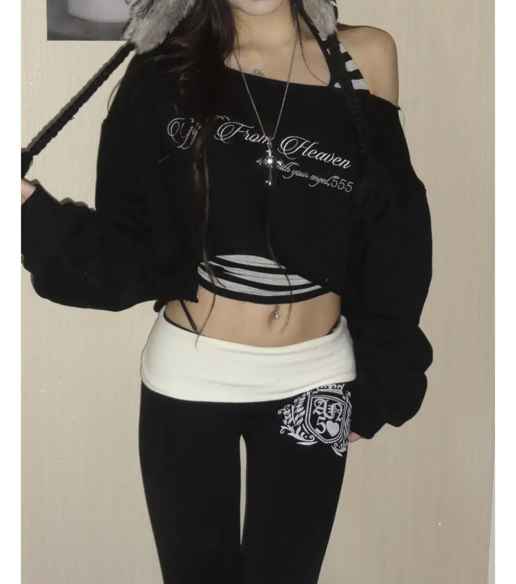 angelnumber555 Heaven sweatshirt 블랙+나시