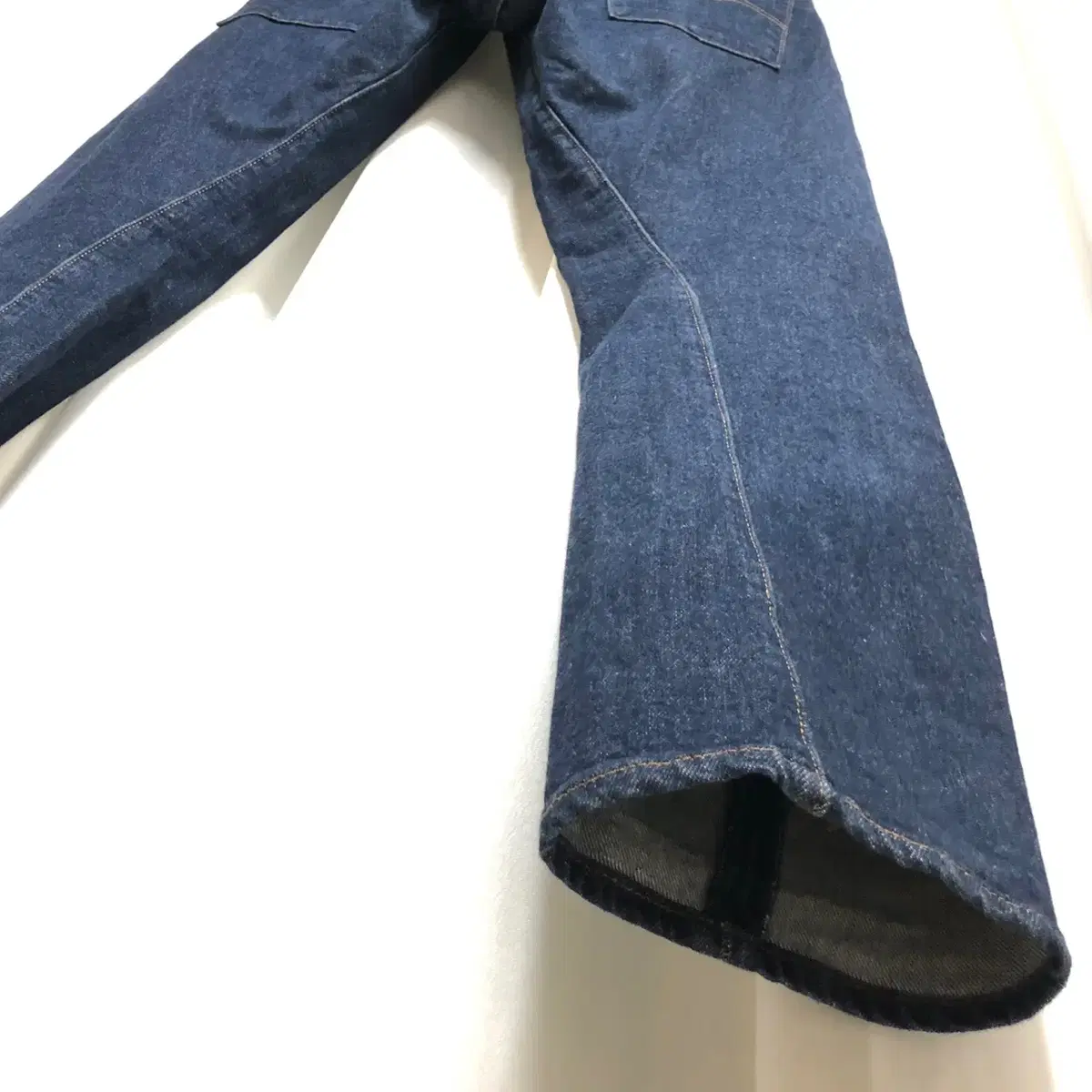 Levi's 502 레드탭 프리미엄 엔지니어드 진 (W32)