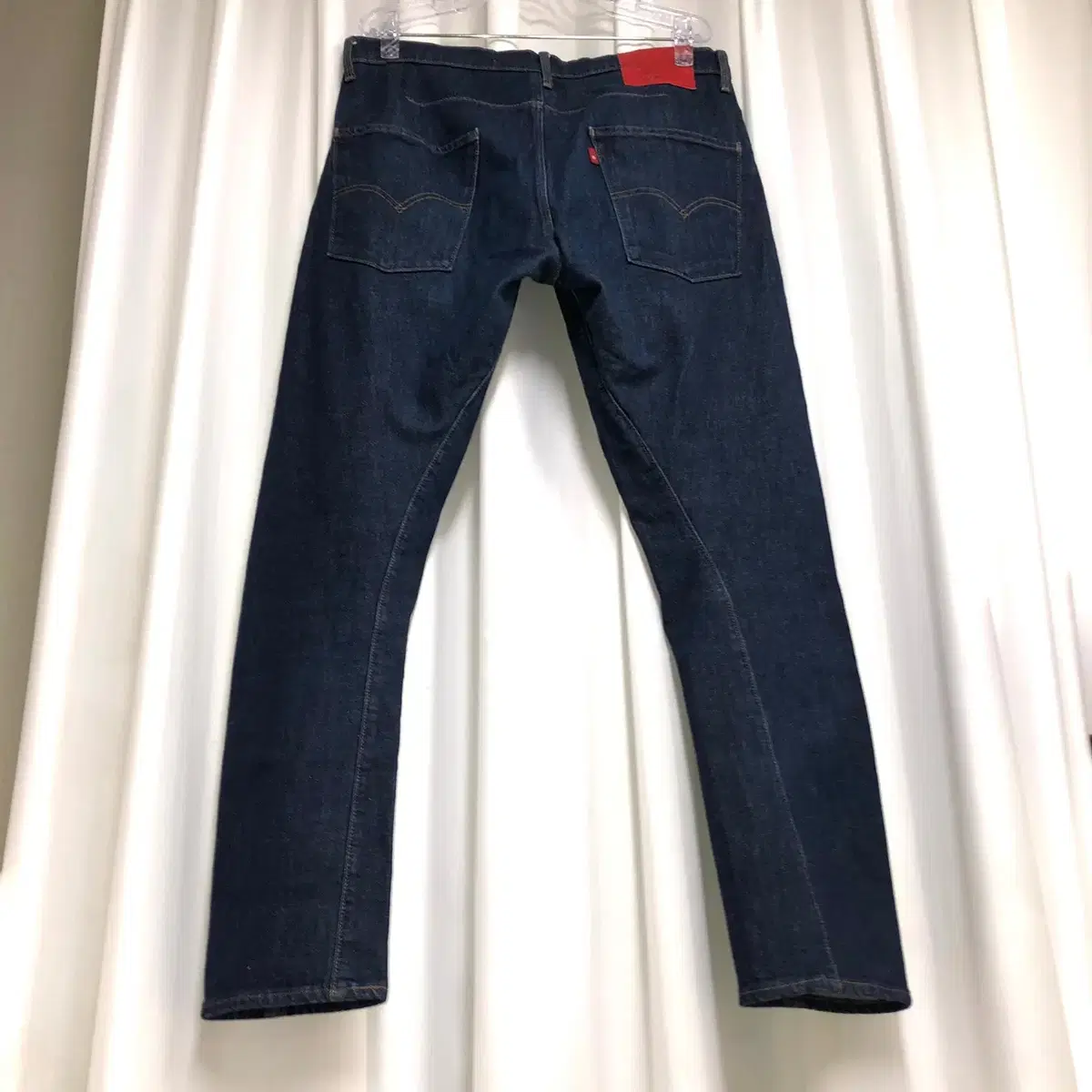 Levi's 502 레드탭 프리미엄 엔지니어드 진 (W32)