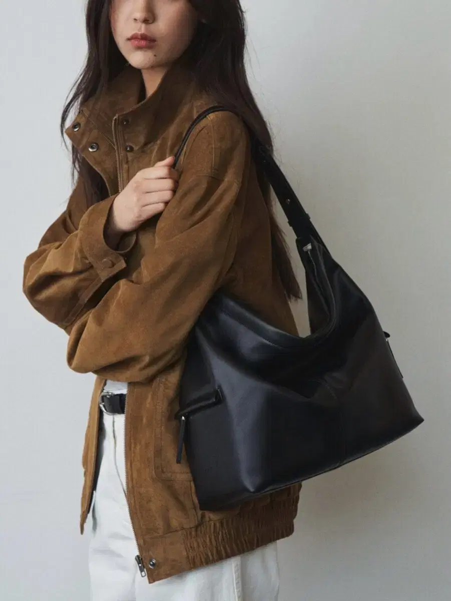 Munier 뮤니에 | KAI BAG BLACK 카이백 블랙