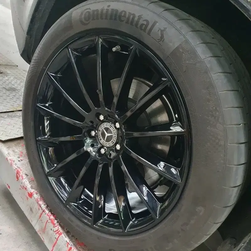 벤츠 GLE AMG 21인치 휠 한대분 279만원 판매합니다