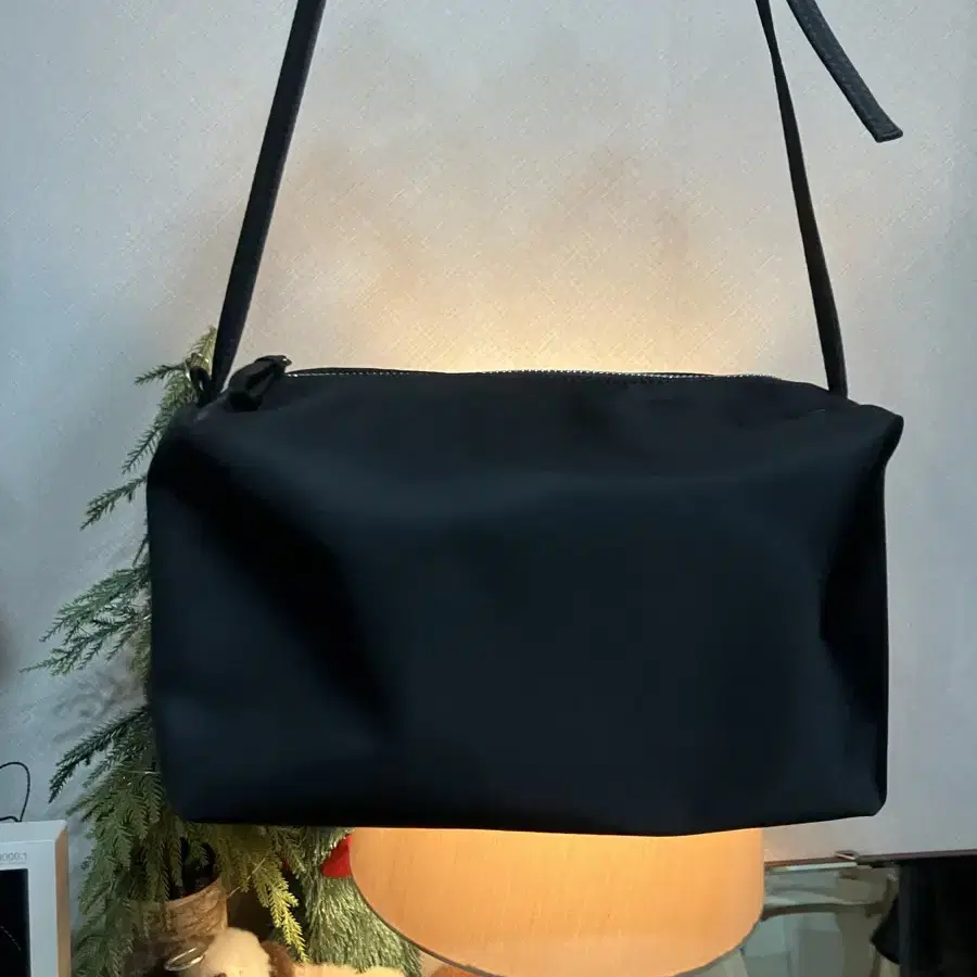 로우클래식 Caramel box bag black