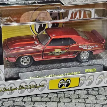 M2 머신 문아이즈 시보레 카마로 Z28 RS