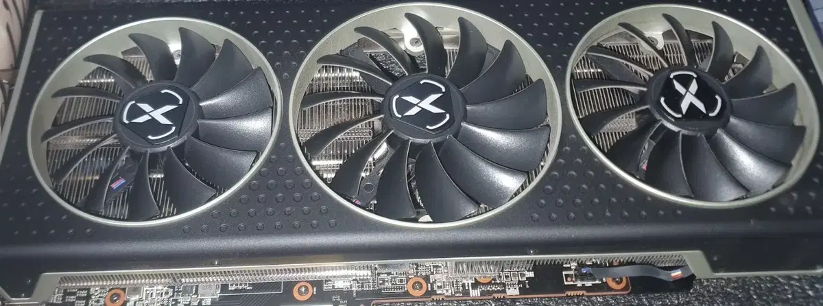 XFX 스피드스터 QICK 319 AMD 라데온 RX 6750 XT 팜