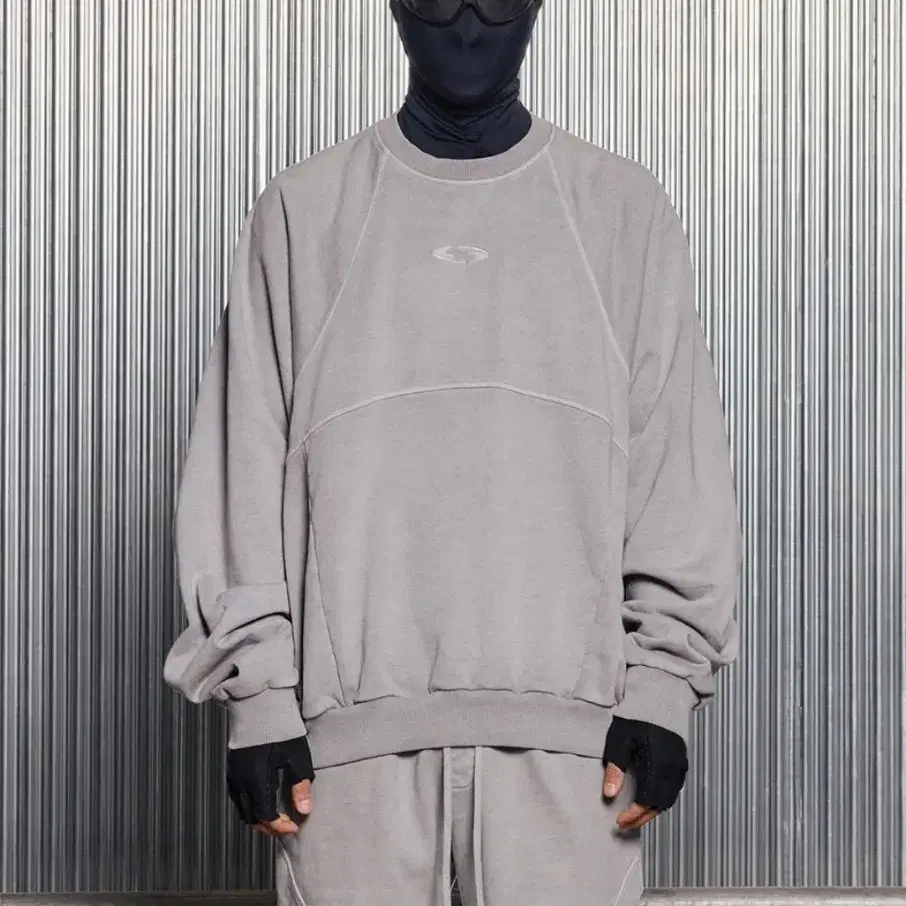 P. DYED STREAMLINE SWEATSHIRT LIGHT GREY