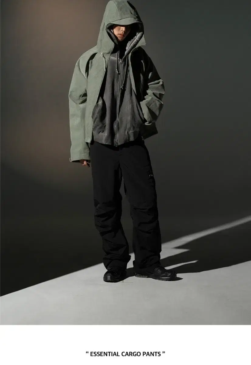 ESSENTIAL CARGO PANTS [BLACK]