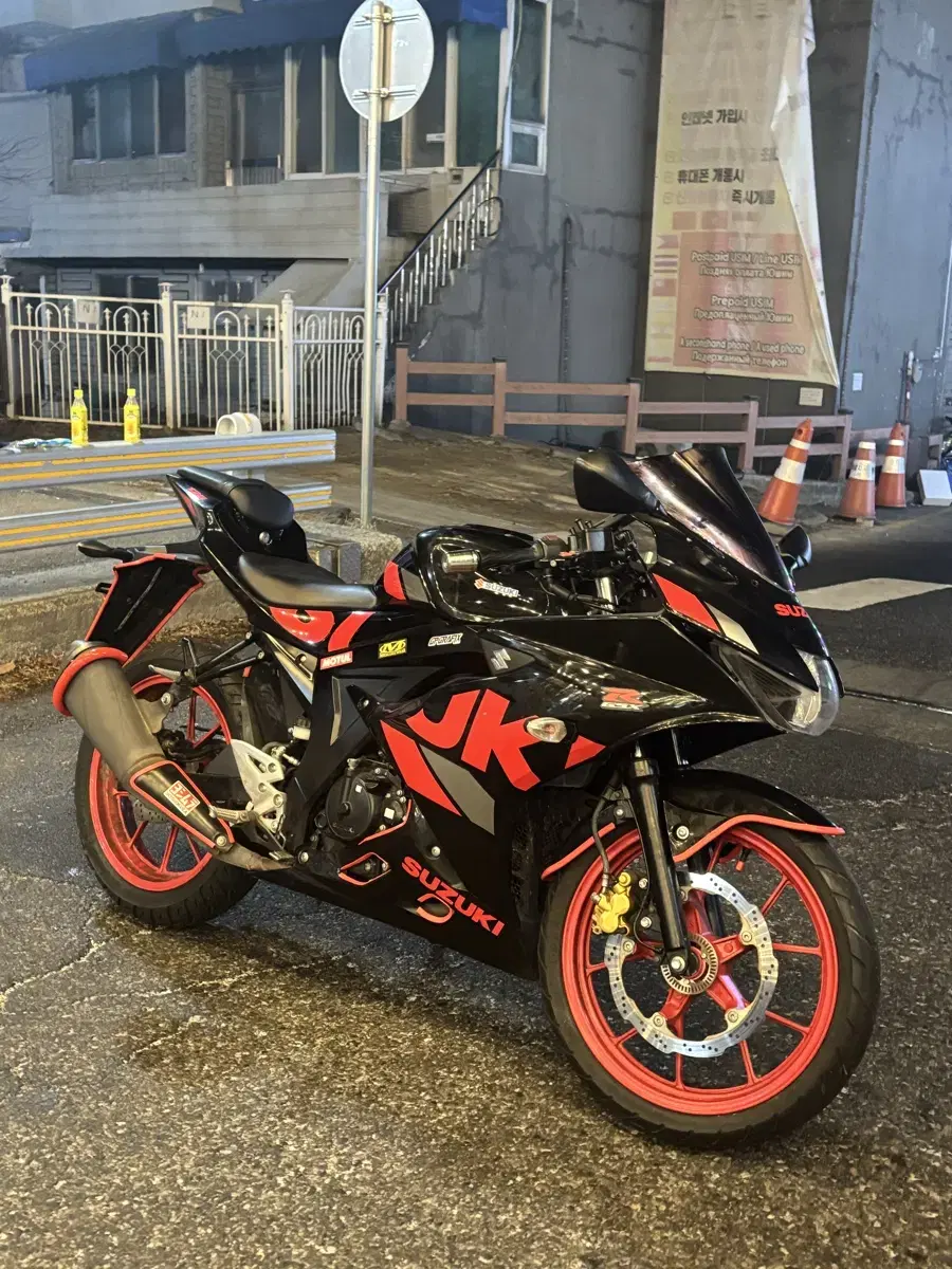 스즈키 Gsxr125 검빨