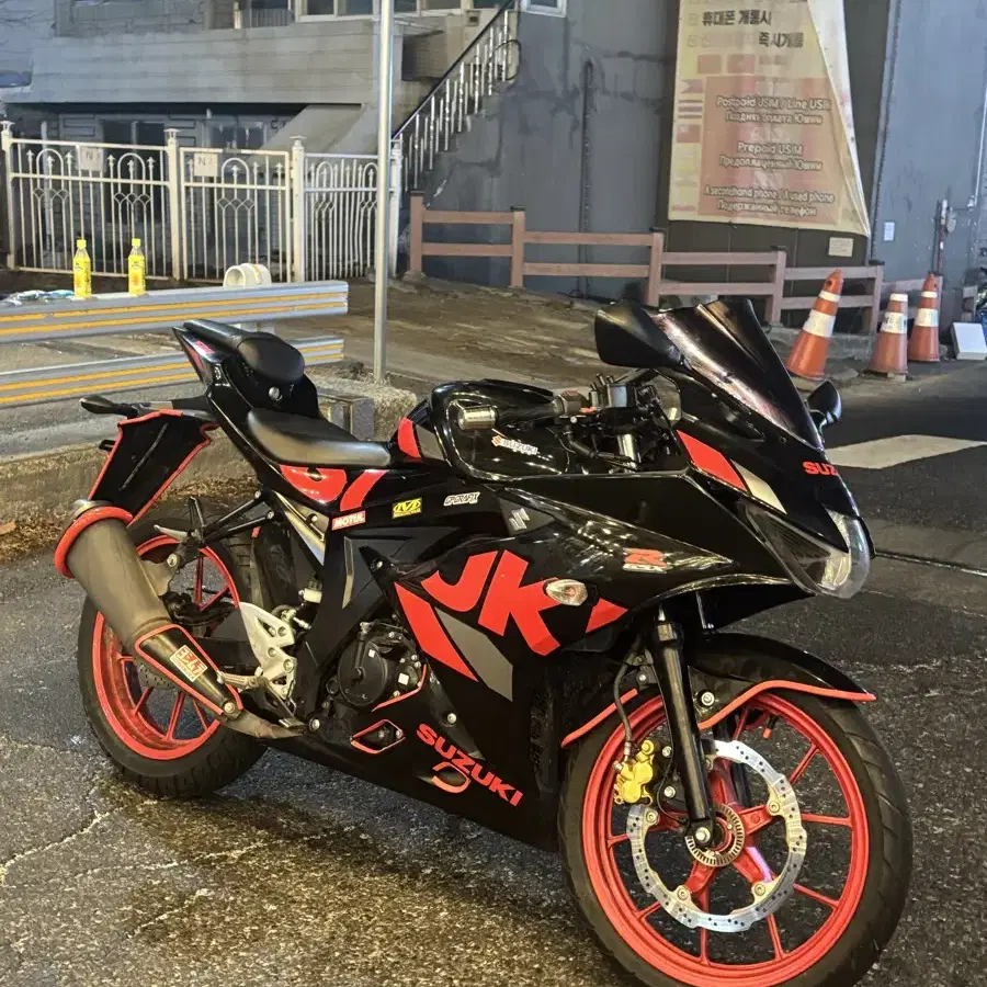 (개인)스즈키 Gsxr125 검빨