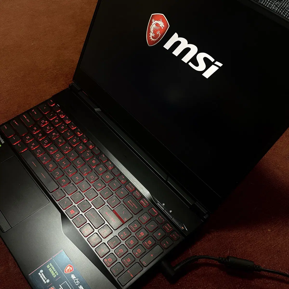 MSI 고성능 노트북 눈물을 머금고 판매 S급