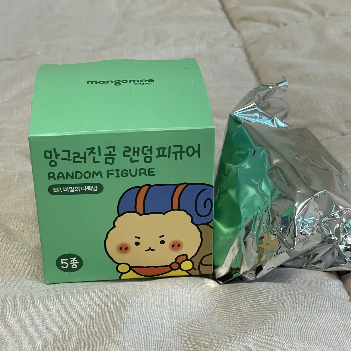 망곰 망그러진곰 피규어 김장조끼