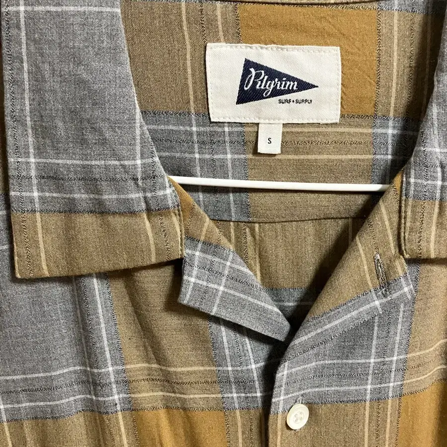 pilgrim rayon two pocket check shirt