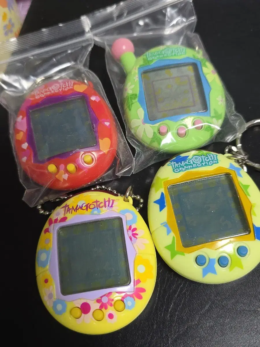 Tamagotchi English Version v1, v2, v4