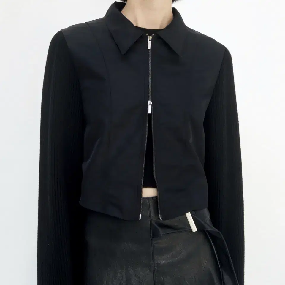 트리밍버드 Knit sleeve cropped jacket [black]