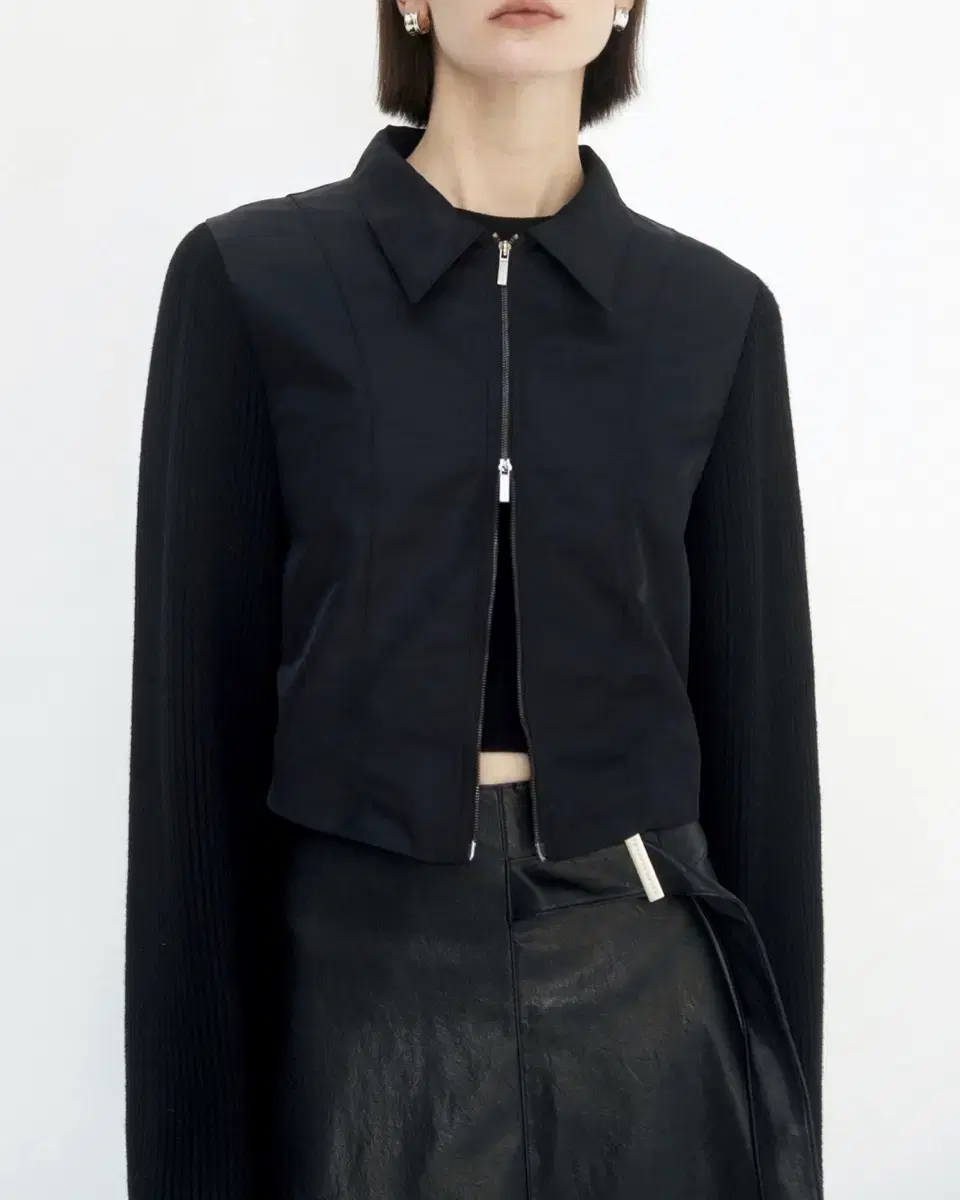 트리밍버드 Knit sleeve cropped jacket [black]