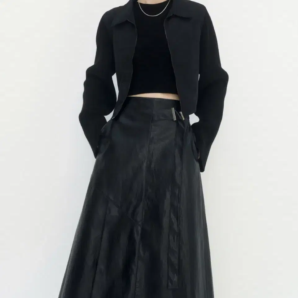 트리밍버드 Knit sleeve cropped jacket [black]