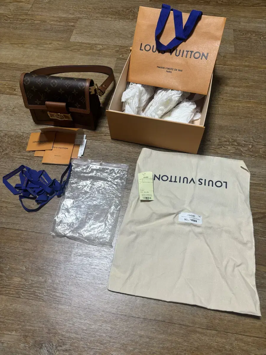 Louis Vuitton Mini Dauphine Bag (Full Box)