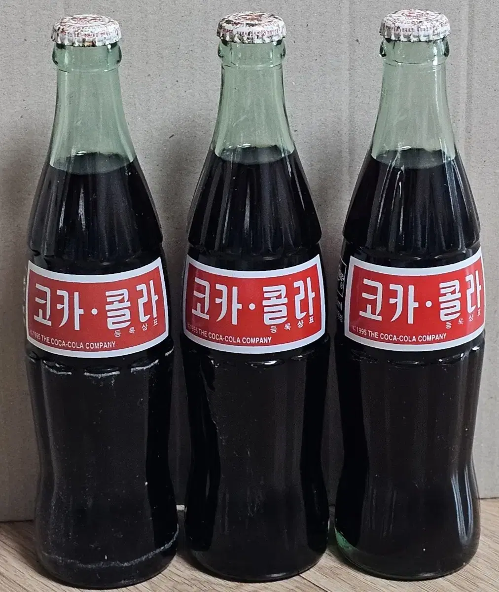 2002년 355ml 코카콜라 3병