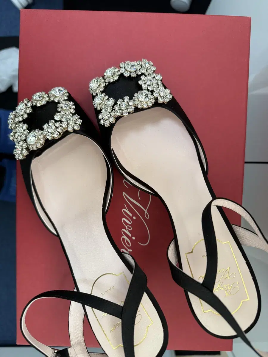 37 1/2 245 size Roger Vivier sandals (Shin Min-ah) sandals